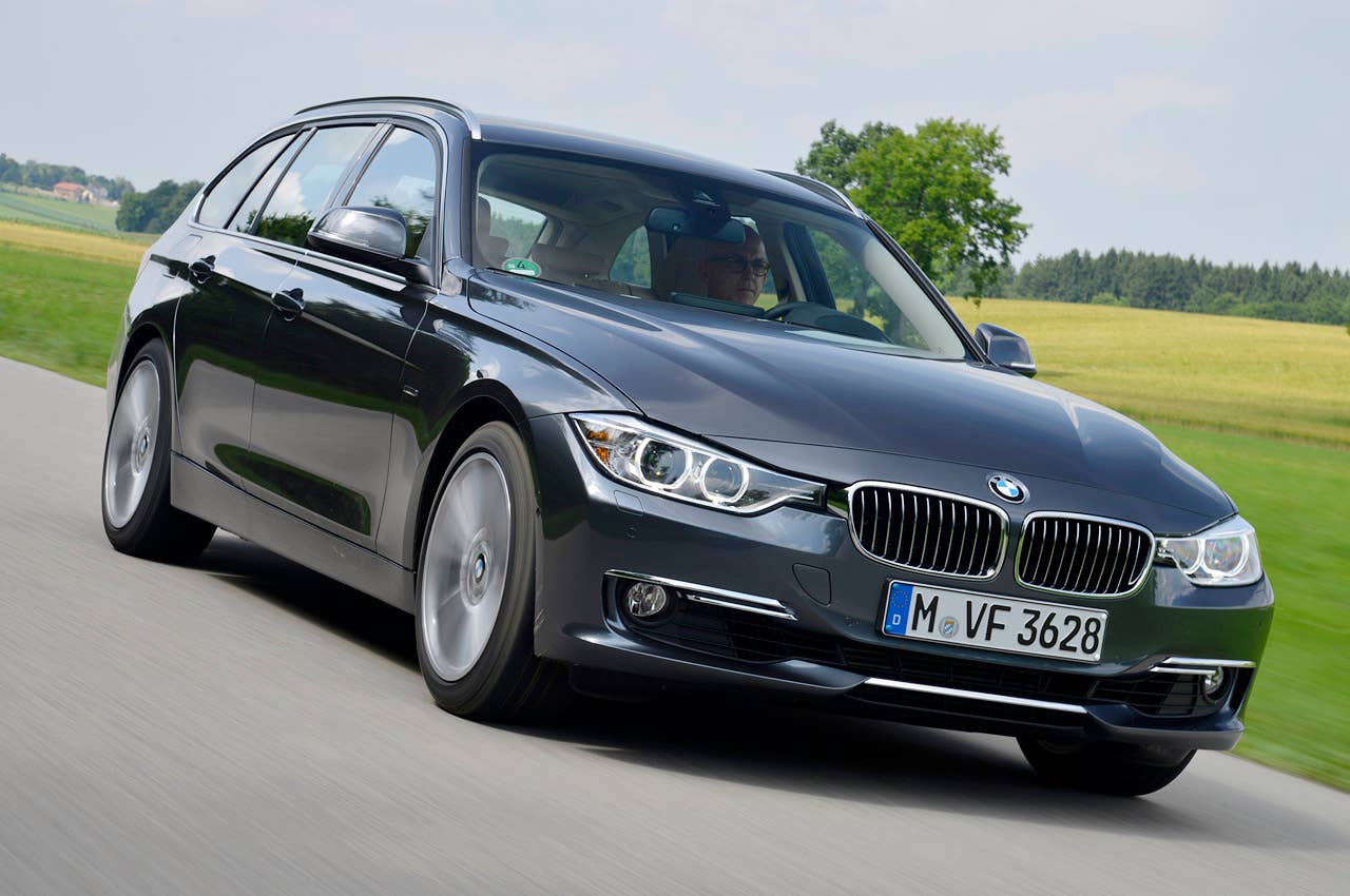 2014 BMW 3 Series Sports Wagon driving