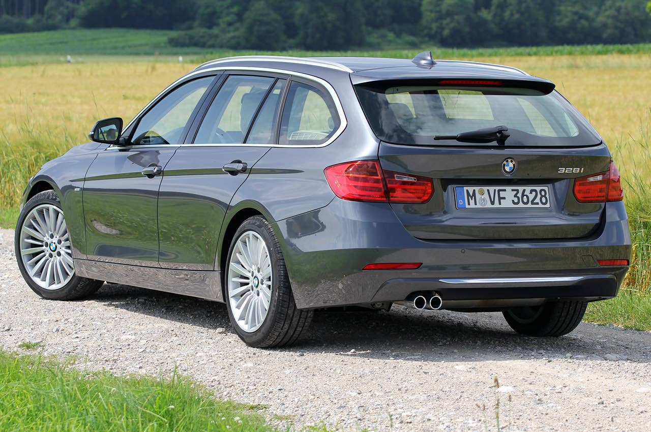 2014 BMW 3 Series Sports Wagon rear 3/4 view