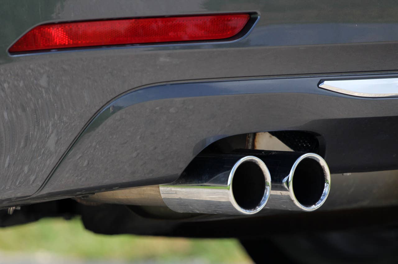 2014 BMW 3 Series Sports Wagon exhaust tips