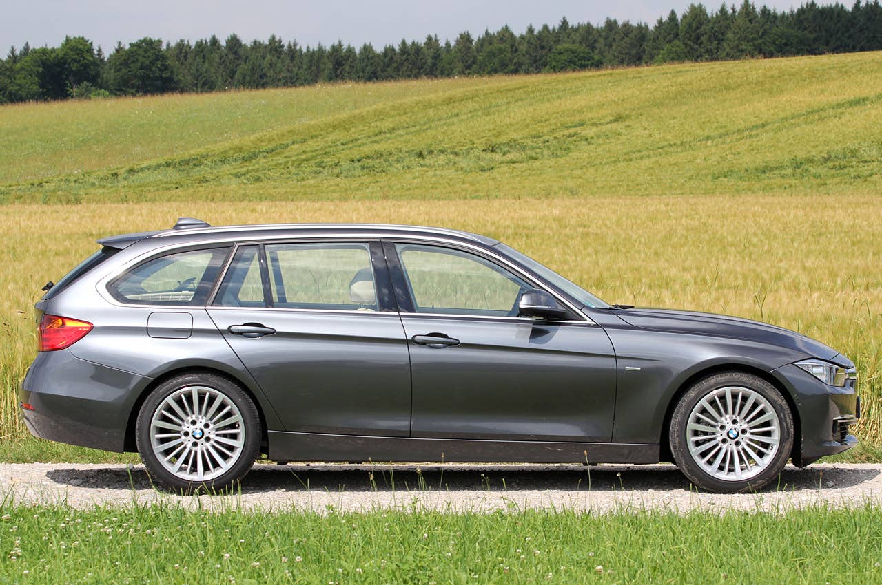 2014 BMW 3 Series Sports Wagon side view