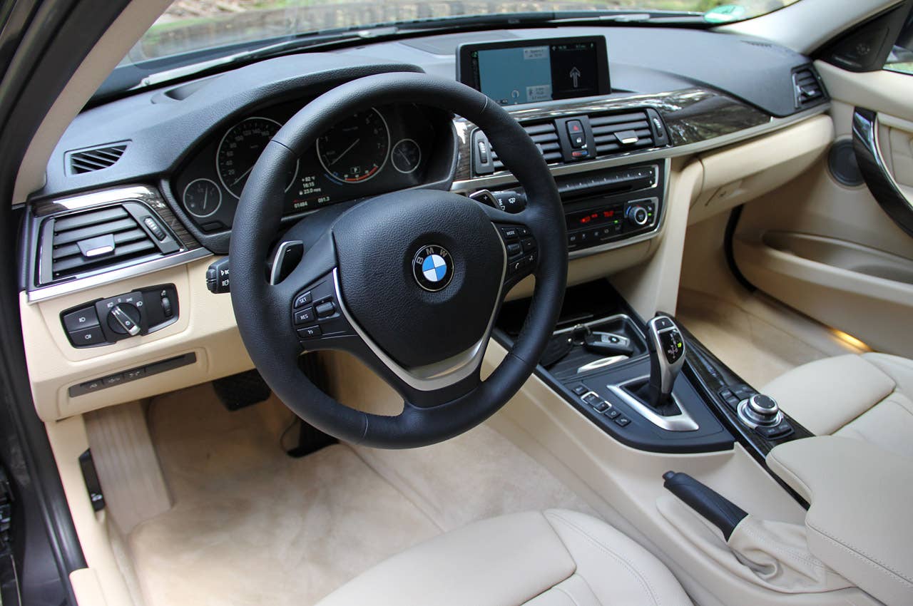 2014 BMW 3 Series Sports Wagon interior