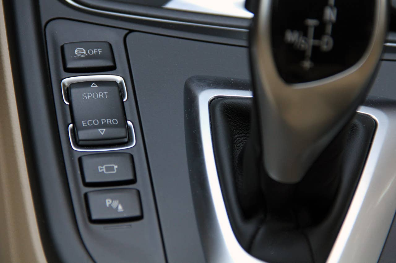 2014 BMW 3 Series Sports Wagon drive mode button