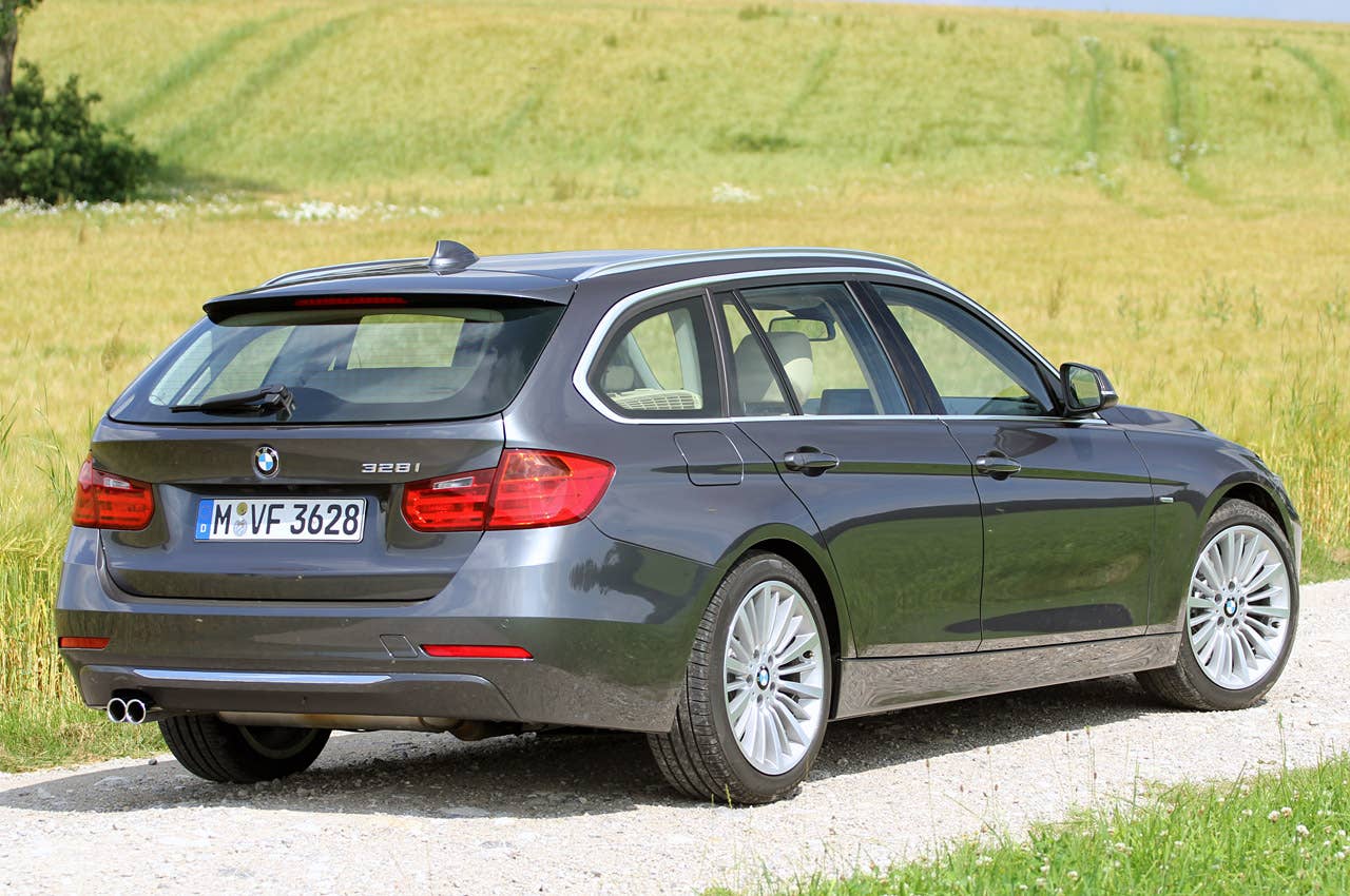 2014 BMW 3 Series Sports Wagon rear 3/4 view