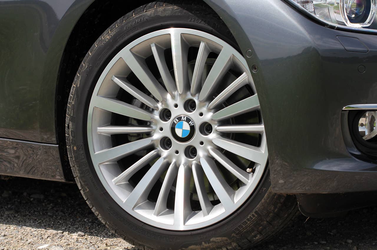 2014 BMW 3 Series Sports Wagon wheel