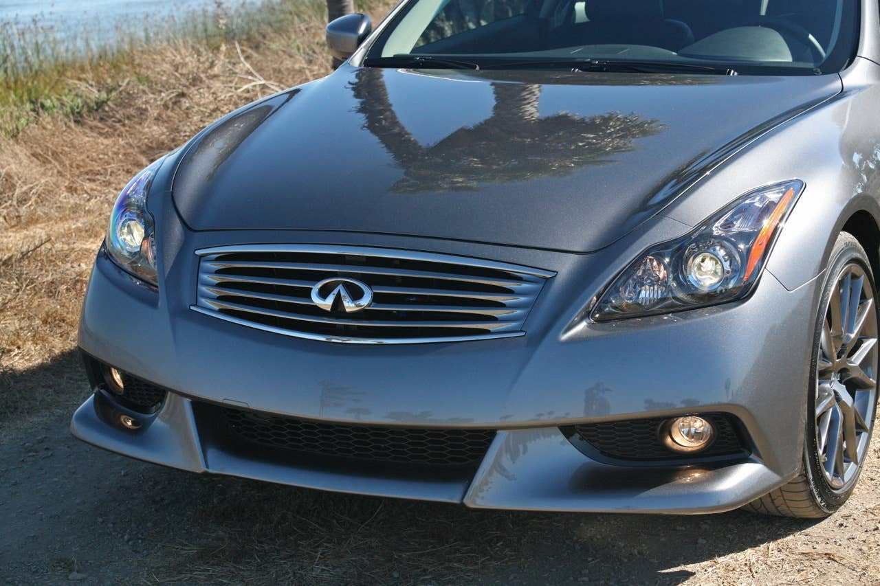 2011 Infiniti IPL G Coupe, front end