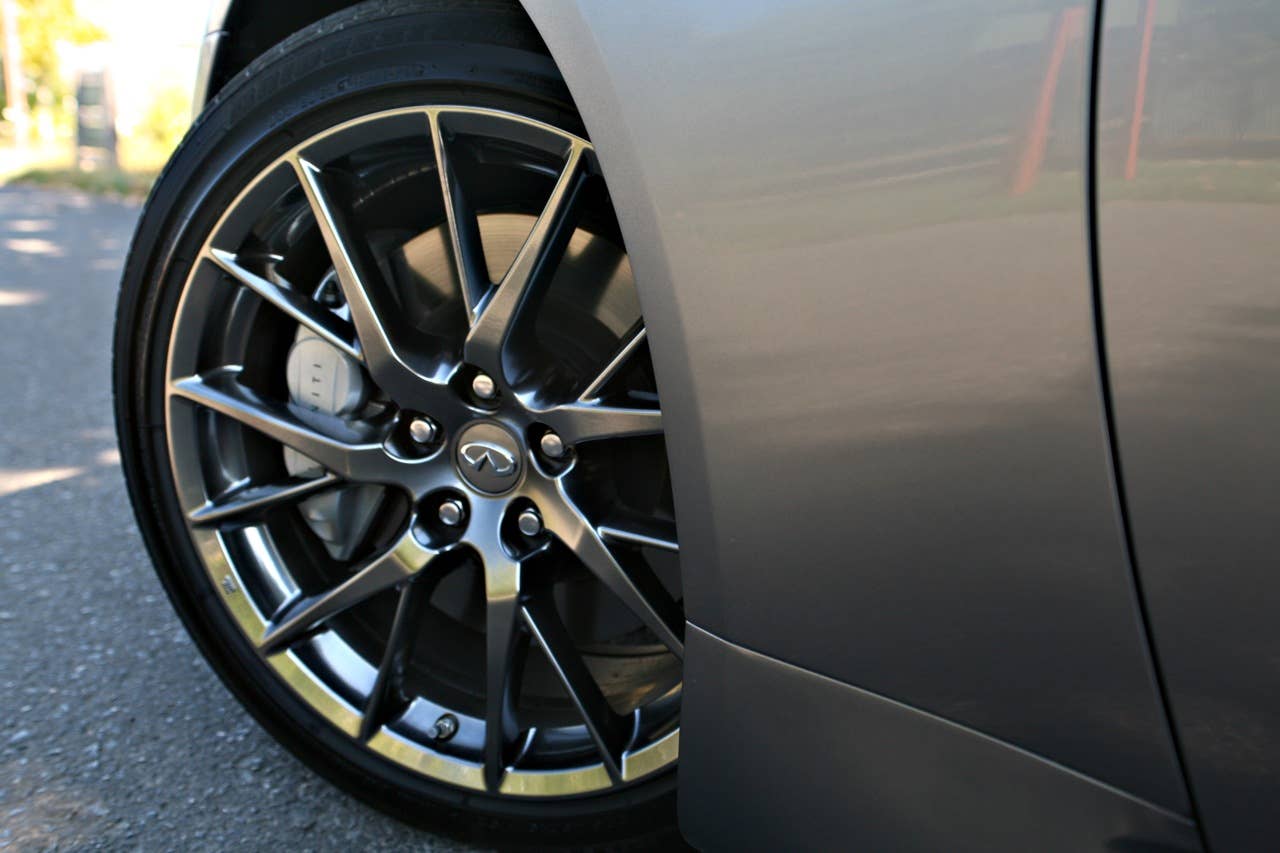 2011 Infiniti IPL G Coupe wheel
