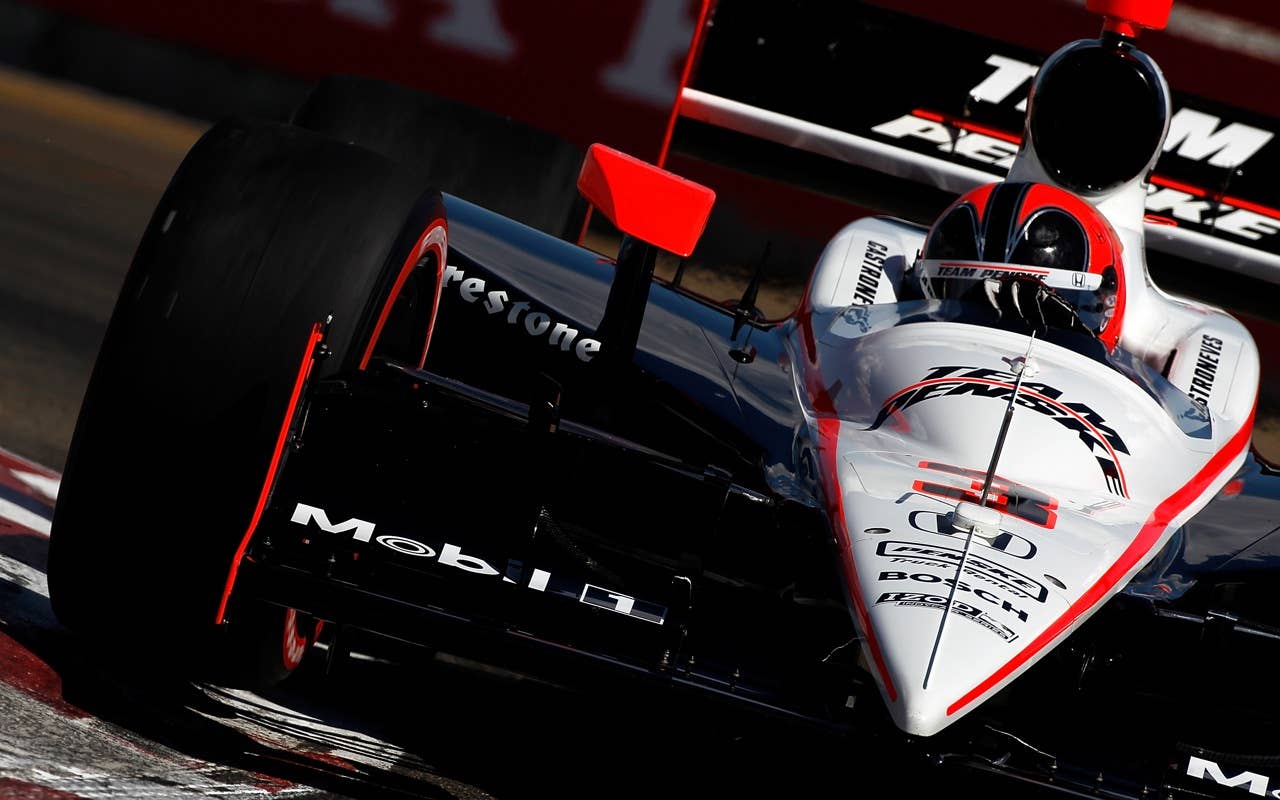 EDMONTON, CANADA - JULY 24:  Helio Castroneves of Brazil drives his #3 Team Penske Dallara Honda during qualifying for the Indy Car Series Honda Indy Edmonton on July 24, 2010 at Edmonton City Centre Airport in Edmonton, Alberta, Canada.  (Photo by Jonathan Ferrey/Getty Images)