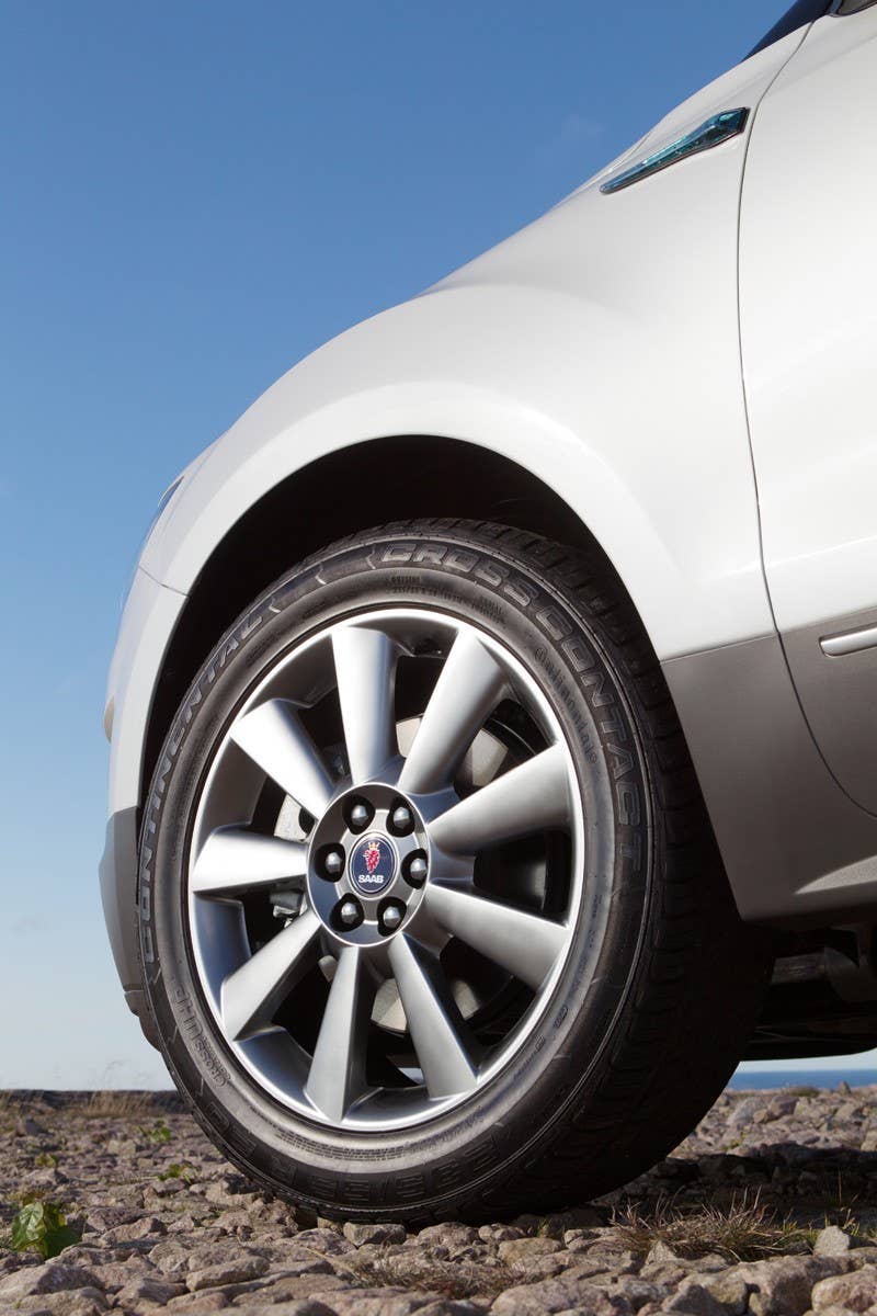 2012 Saab 9-4X wheel
