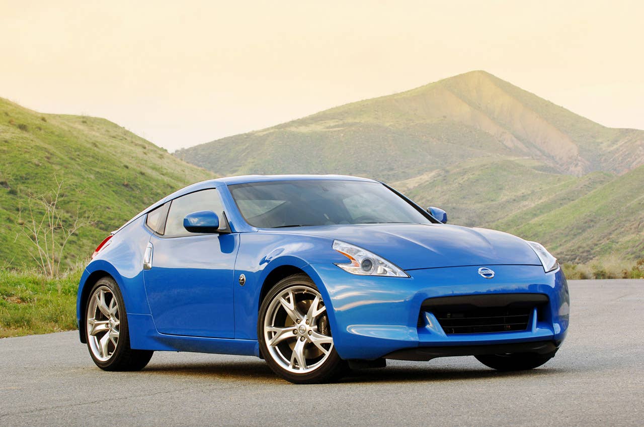 Review: 2009 Nissan 370Z - Photo by Drew Phillips