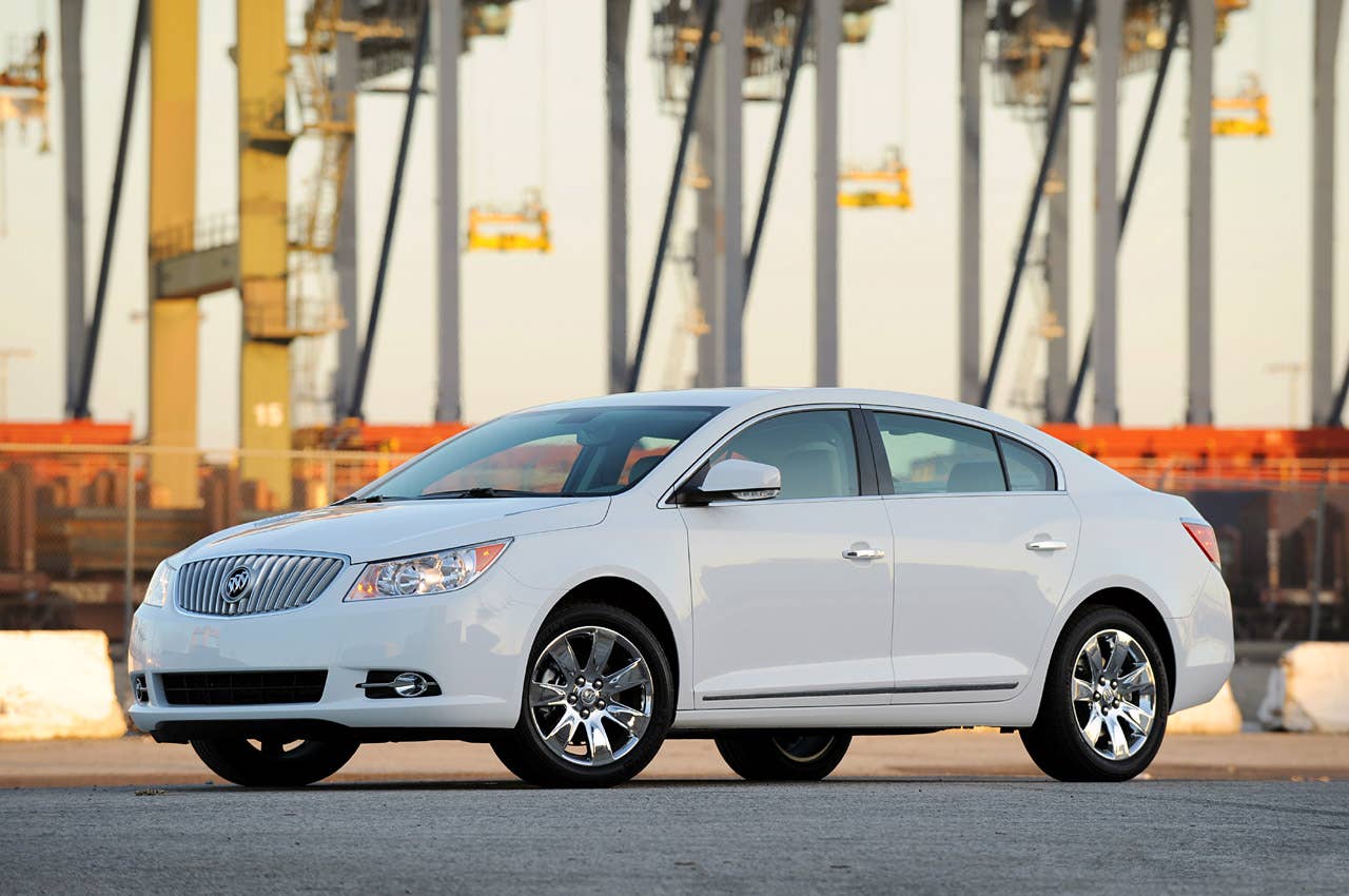 Review: 2010 Buick LaCrosse CXL aims upmarket and almost hits target - Photo by Drew Phillips