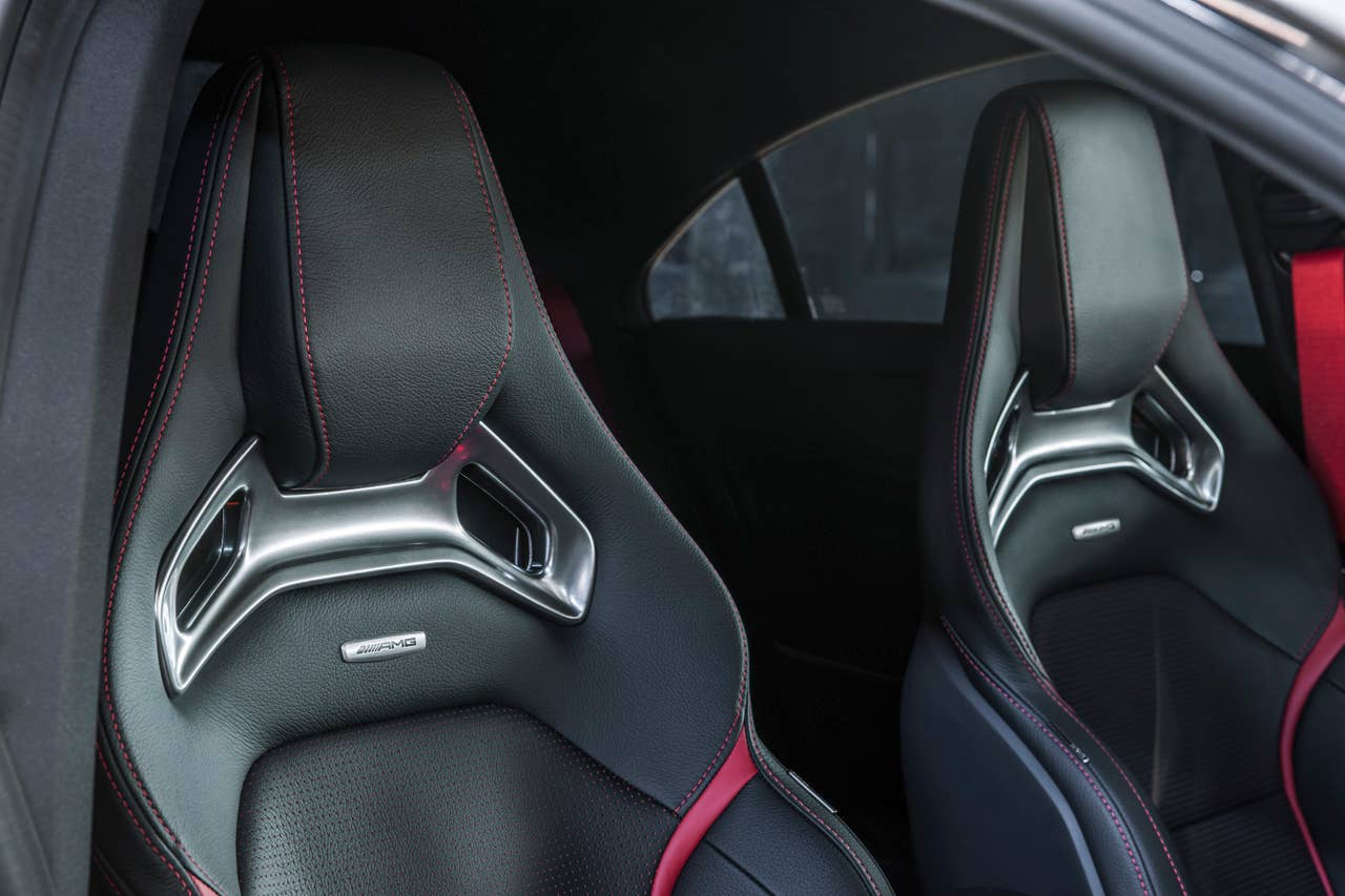 2014 Mercedes-Benz CLA45 AMG seats