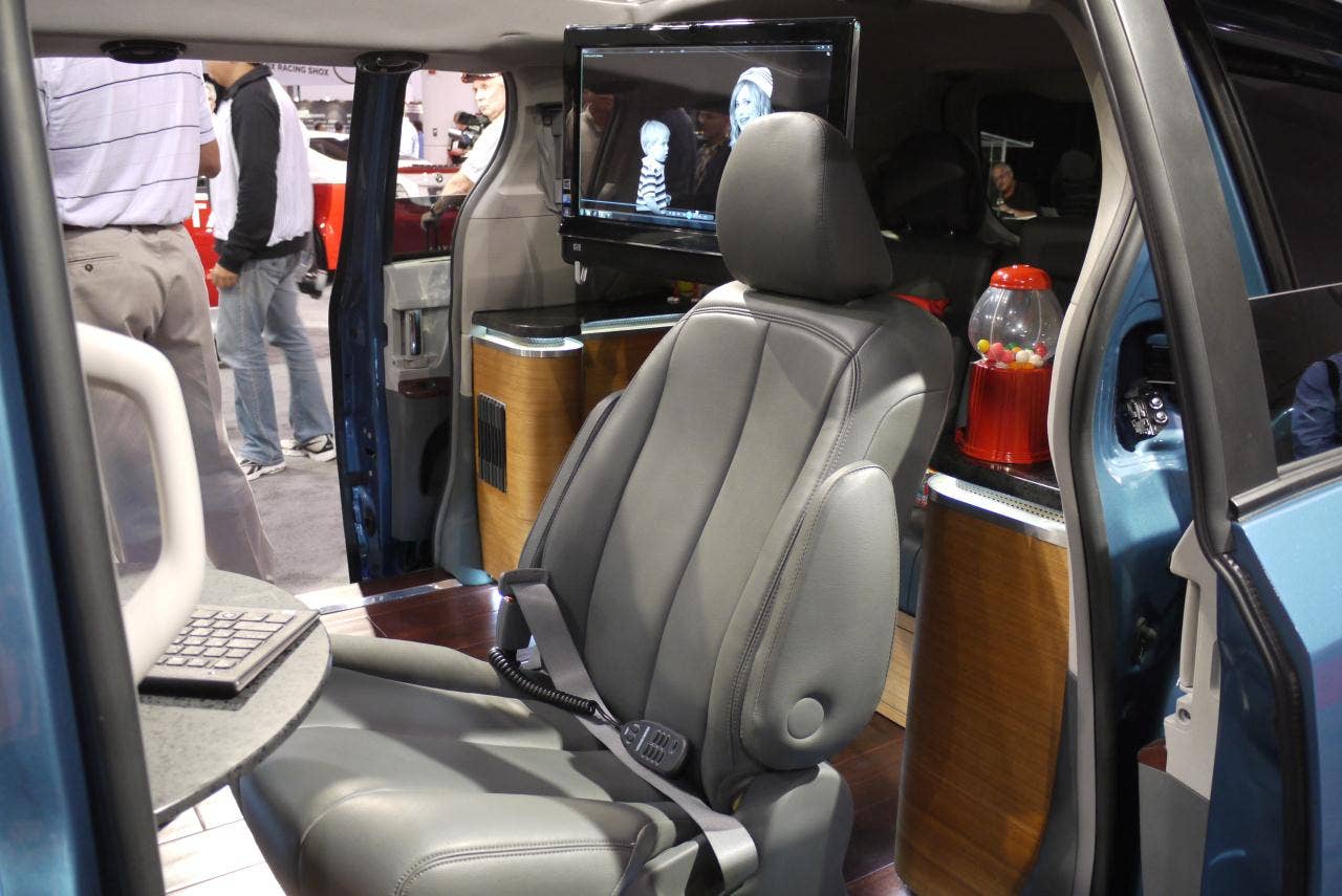 Toyota Swagger Wagon Supreme