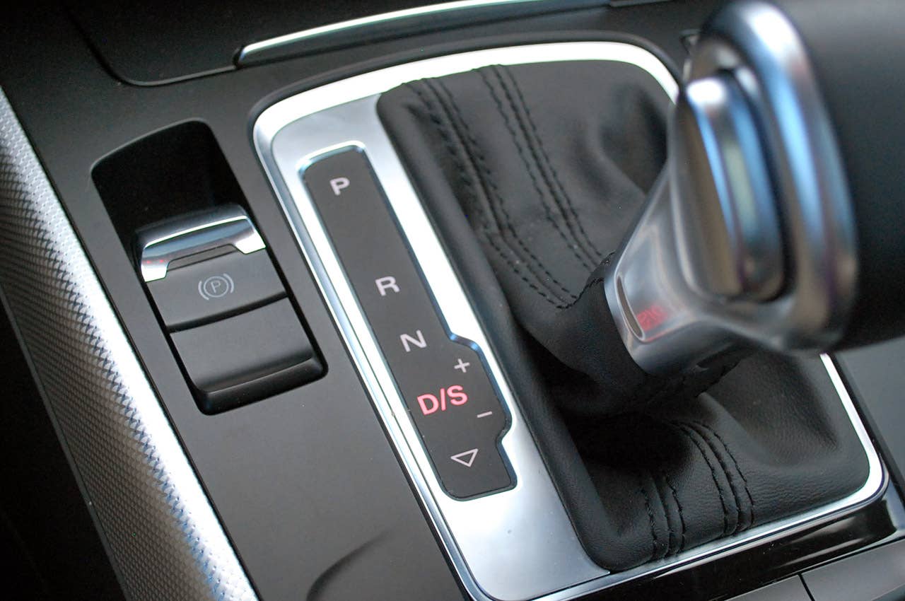 2013 Audi A5 2.0T Quattro shifter