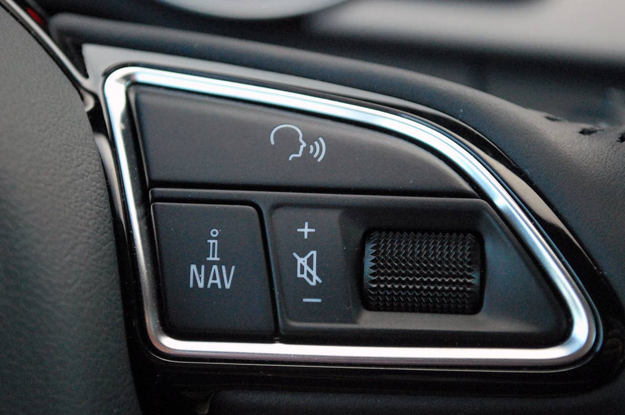 2013 Audi A5 2.0T Quattro steering wheel controls