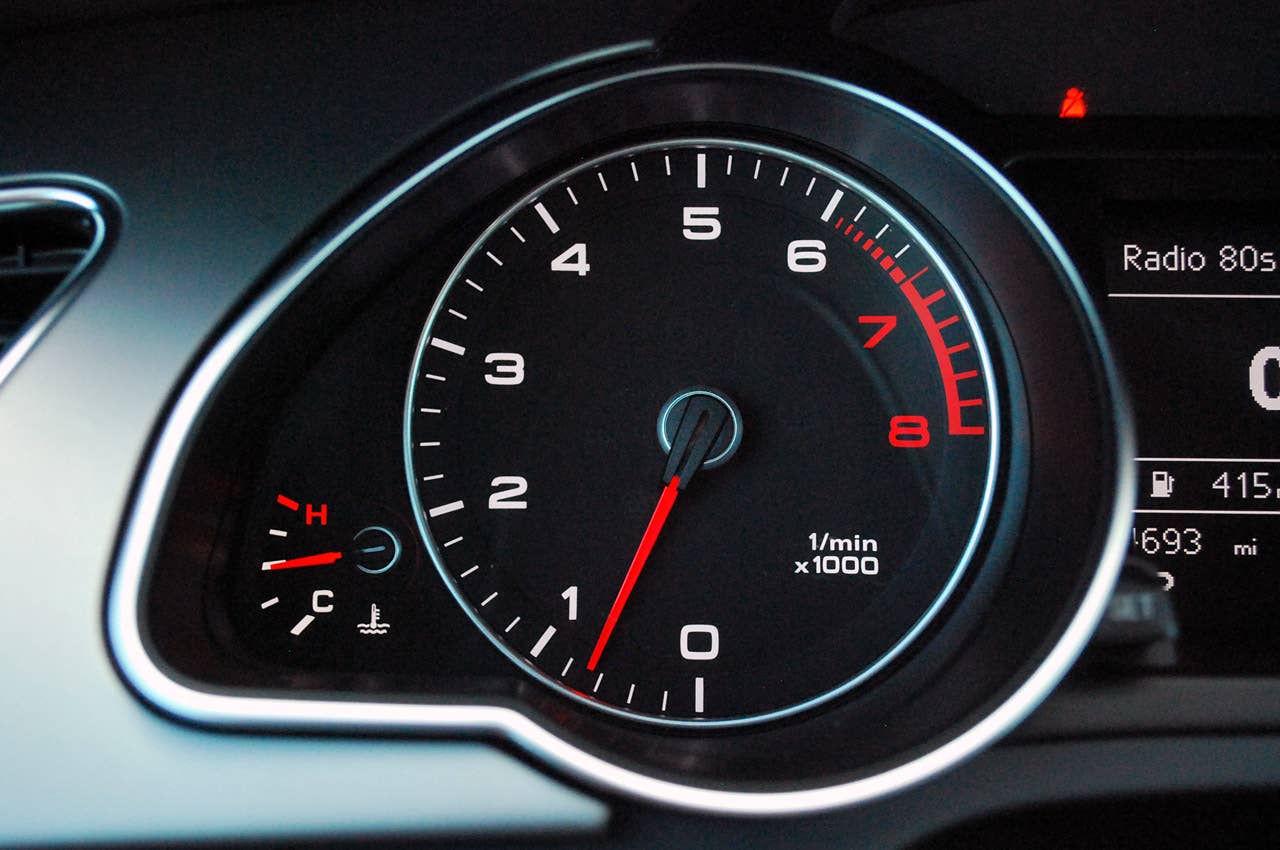 2013 Audi A5 2.0T Quattro tachometer