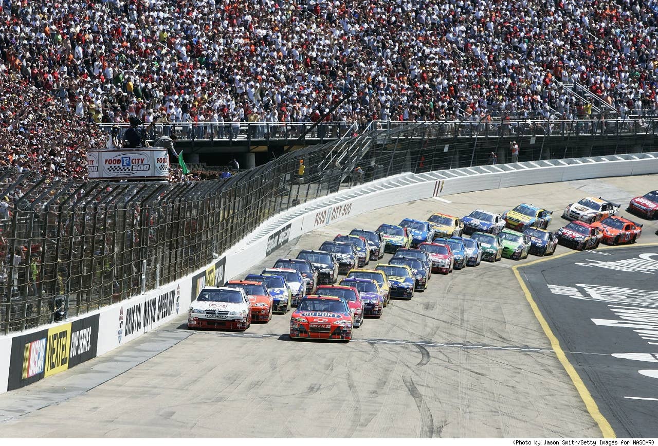 Jeff Gordon, driver of the #24 DuPont Chevrolet, leads Kasey Kahne, driver of the #9 Dodge Dealers/UAW Dodge, Elliott Sadler, driver of the #19 Dodge Dealers/UAW Dodger, and Tony Stewart, driver of the #20 The Home Depot Chevrolet, to the green flag for the start the NASCAR Nextel Cup Series Food City 500 at Bristol Motor Speedway on March 25, 2007 in Bristol, Tennessee.