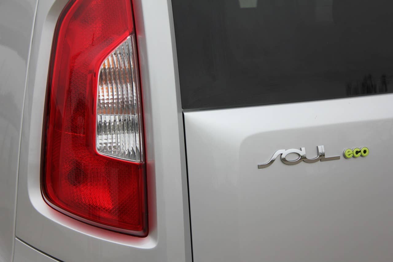 2012 Kia Soul Base 1.6L Eco taillight