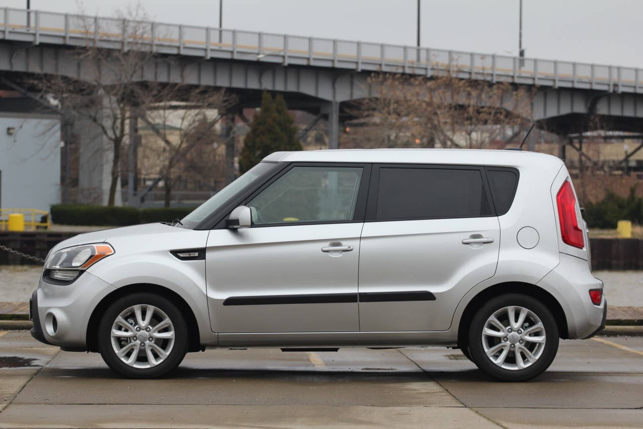 2012 Kia Soul Base 1.6L Eco side view