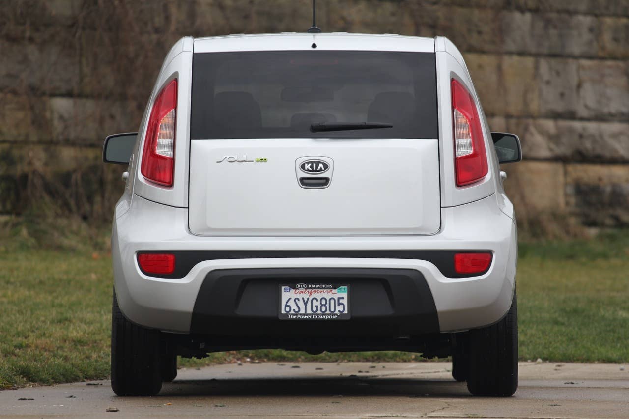 2012 Kia Soul Base 1.6L Eco rear view