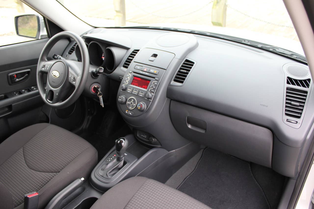 2012 Kia Soul Base 1.6L Eco interior