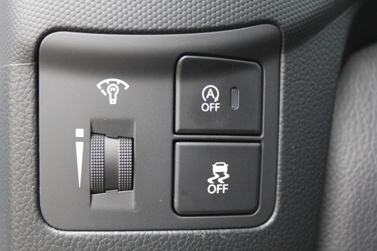 2012 Kia Soul Base 1.6L Eco dash controls