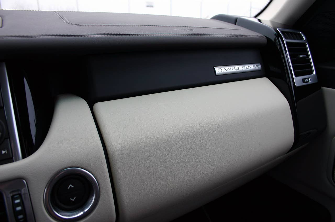 2011 Land Rover Range Rover Supercharged dash