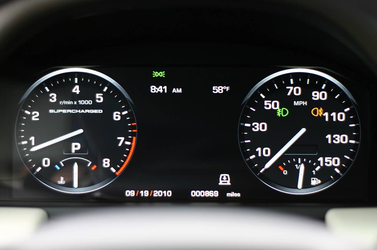 2011 Land Rover Range Rover Supercharged gauges
