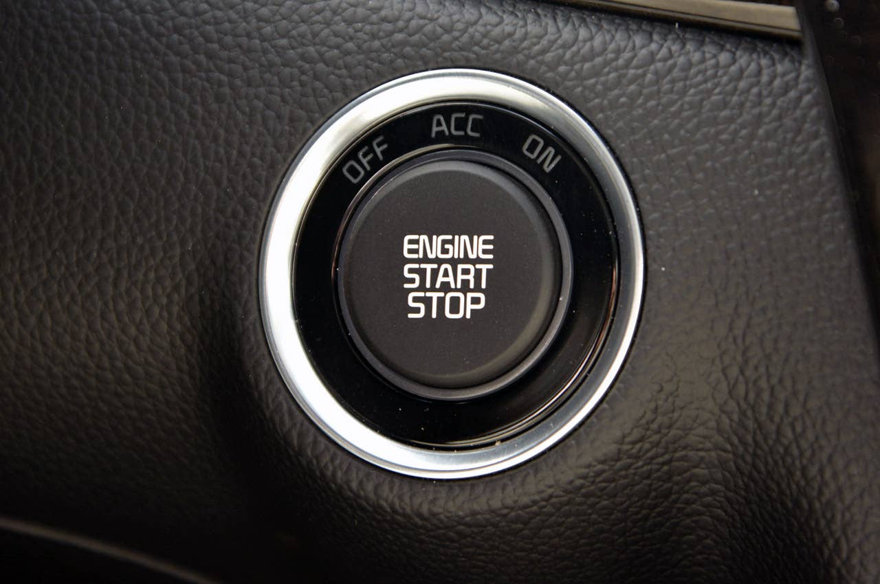 2014 Kia Cadenza start button