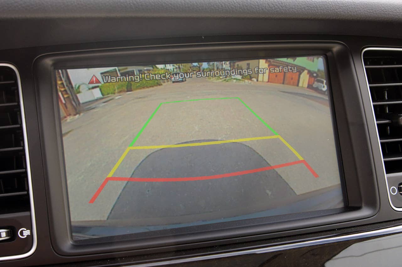 2014 Kia Cadenza back-up camera