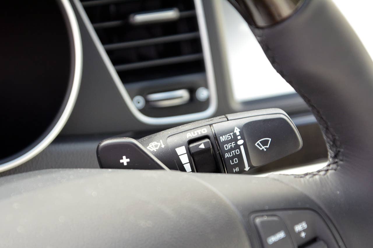 2014 Kia Cadenza paddle shifter