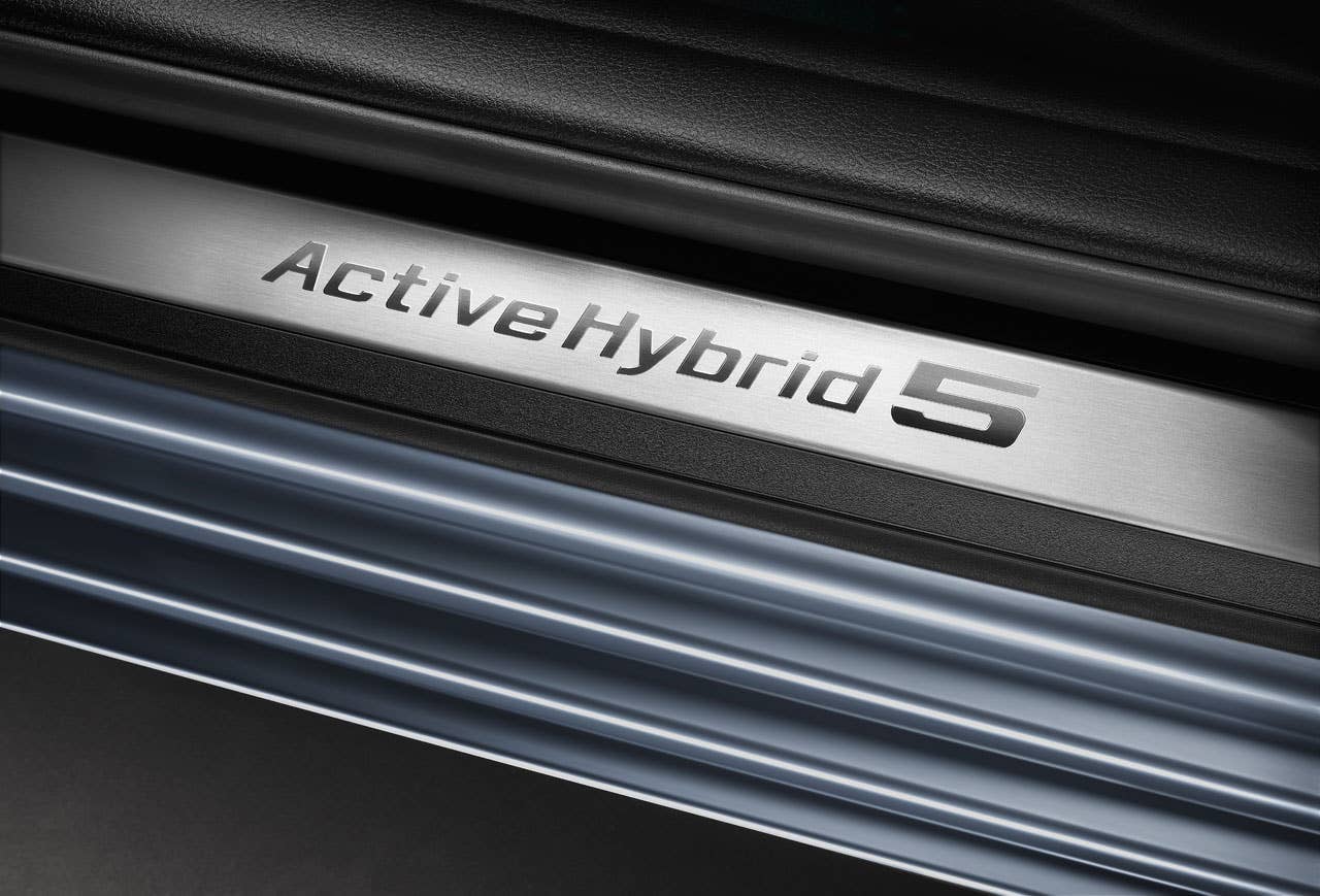 2012 BMW ActiveHybrid 5 door sill