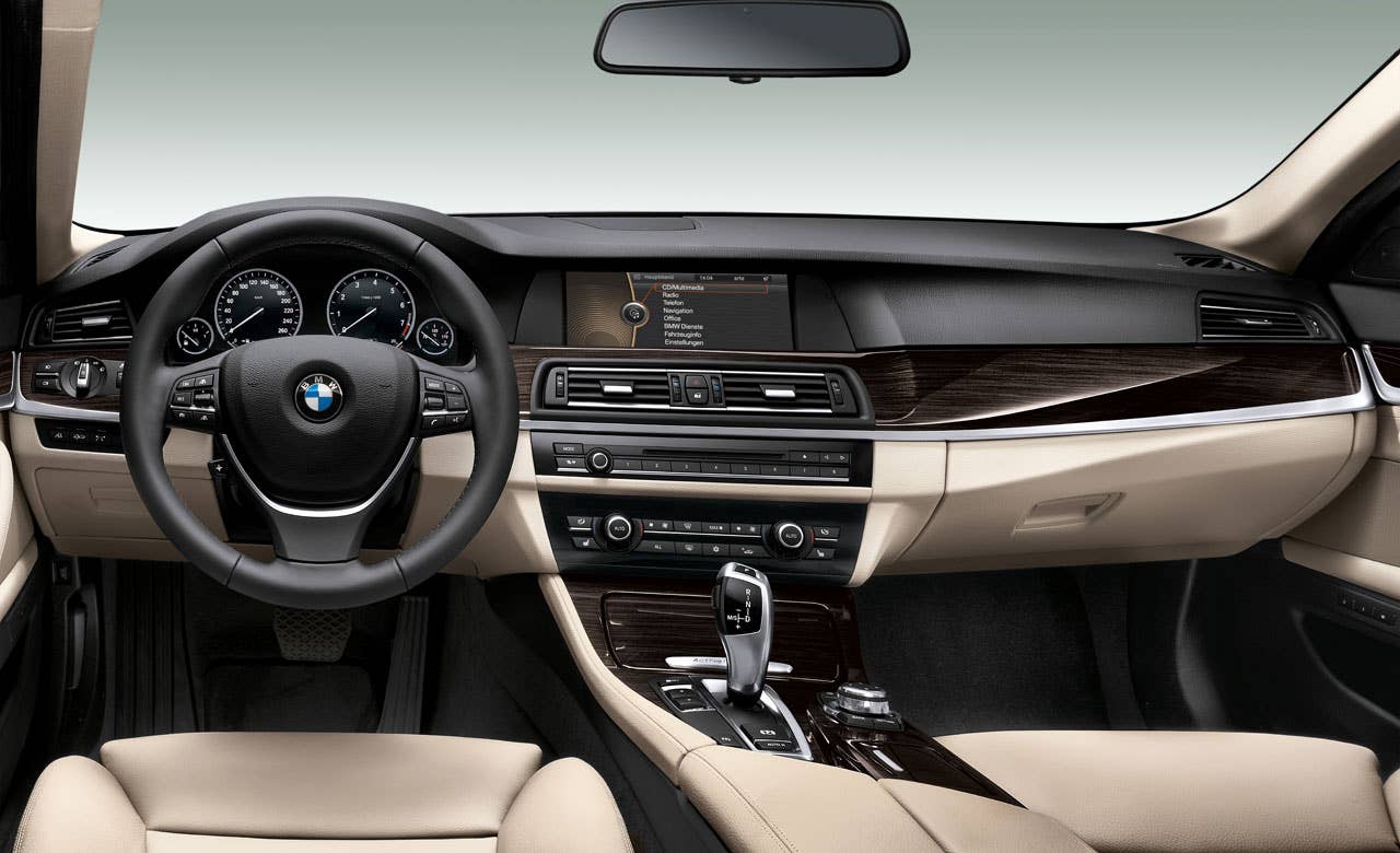 2012 BMW ActiveHybrid 5 interior