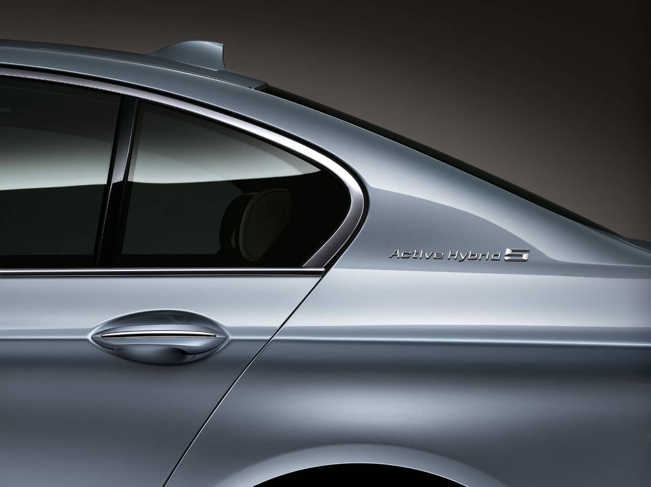 2012 BMW ActiveHybrid 5 badge