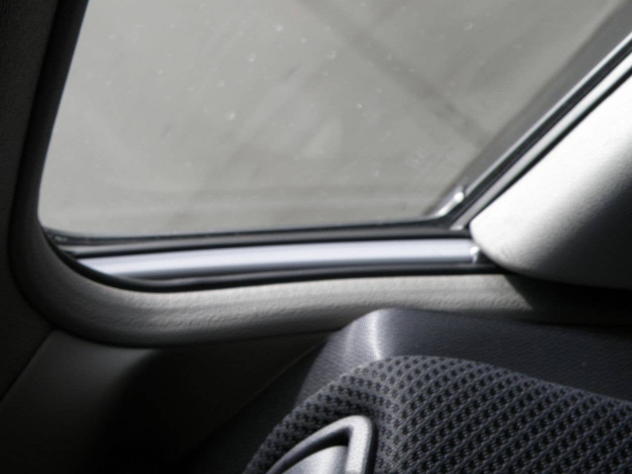 A few pictures of the car interior. Window lining