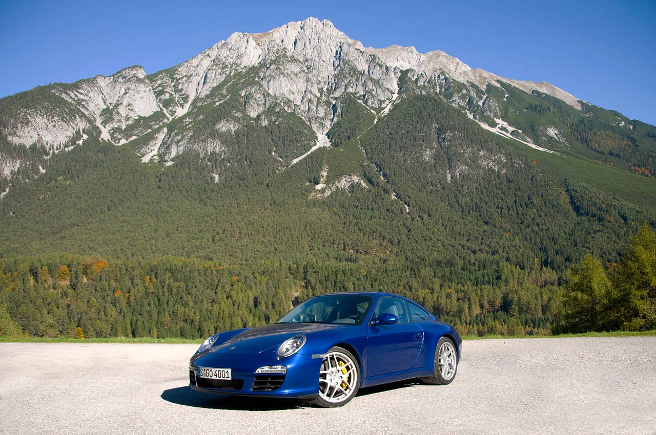 2010 Porsche 911 Carrera S front 3/4 view