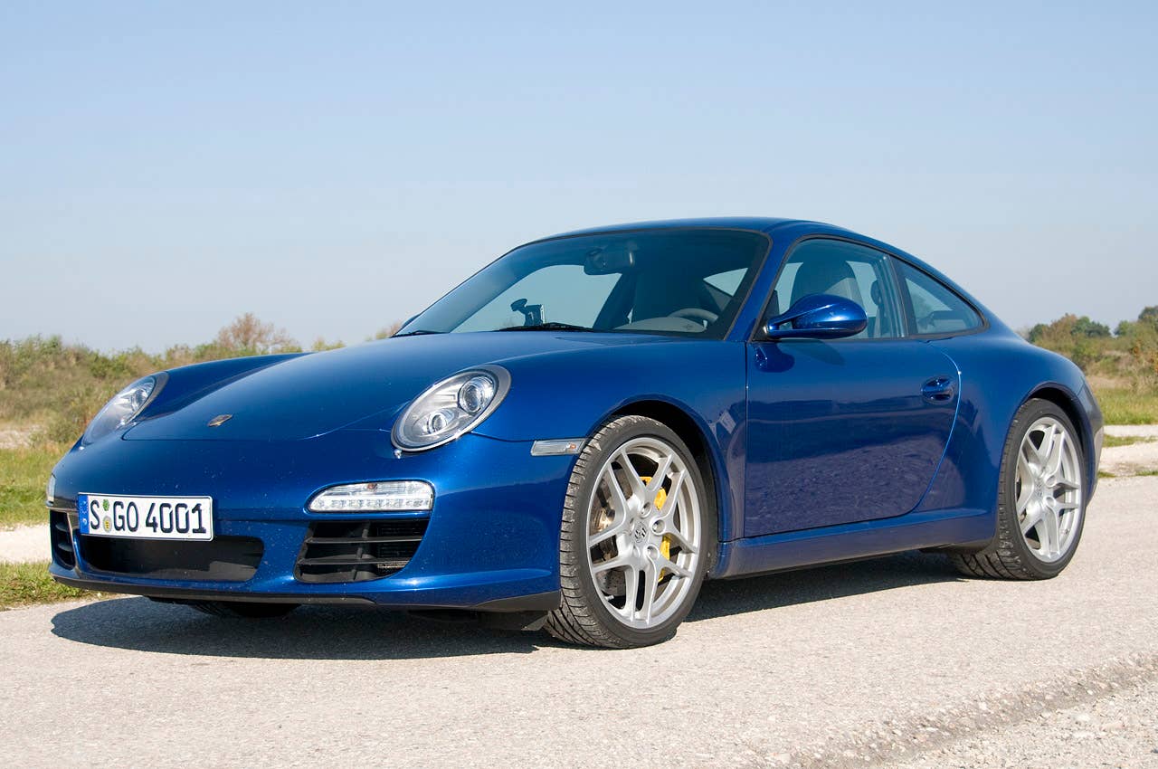 2010 Porsche 911 Carrera S front 3/4 view
