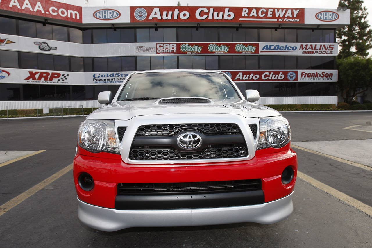 Toyota Tacoma RTR Concept front