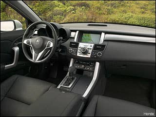 Pricing:MSRP: Go back and do thisGet a Free Price QuoteTalk About It: Autos ForumsMore Photo GalleriesHonda PilotHyundai EntourageMercedes M-Class