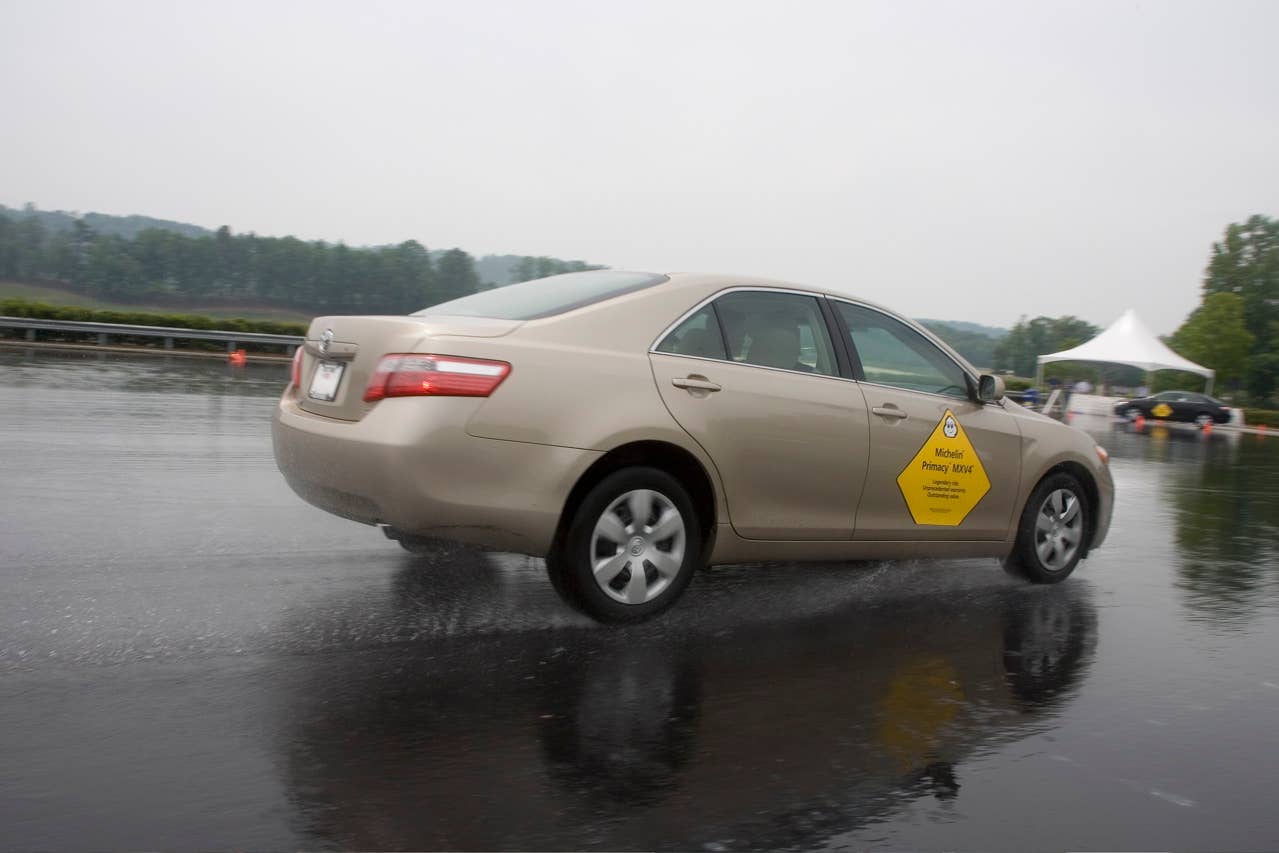 From 55 mph to 0, Michelin Primacy MXV4 tires provided better wet grip than Bridgestone Turanzas.