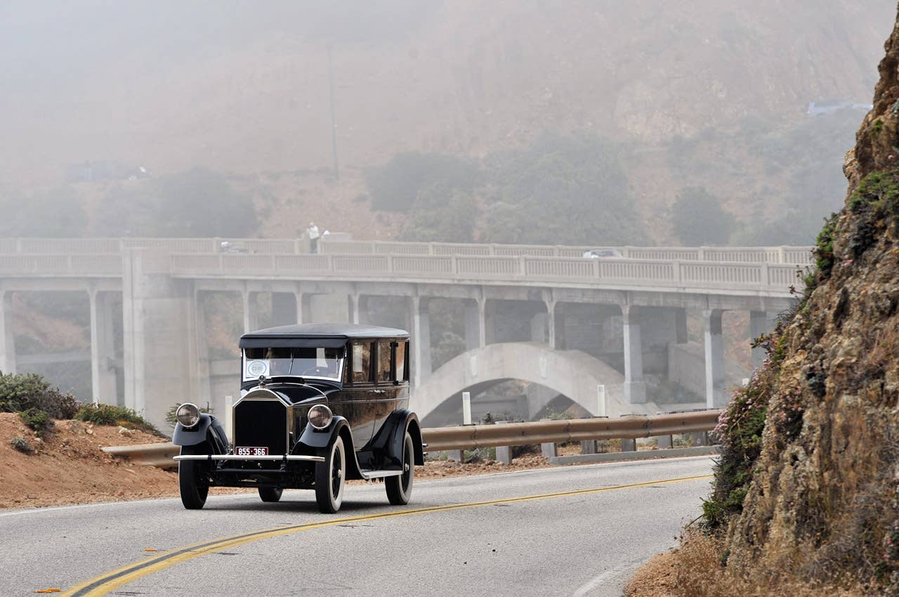 1927 Pierce-Arrow 36 Enclosed Drive Limousine