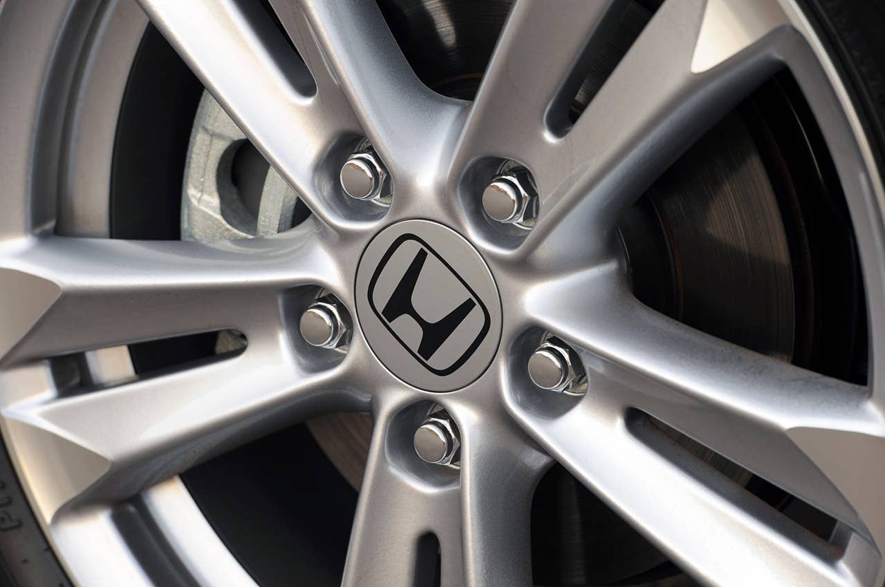 2011 Honda CR-Z wheel