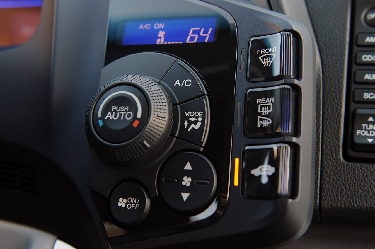 2011 Honda CR-Z HVAC controls