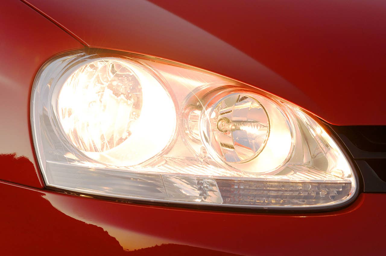2010 Volkswagen Jetta TDI Street Cup Edition headlight