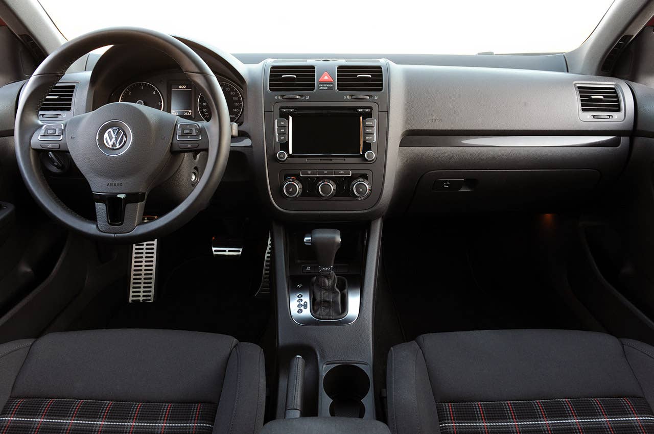 2010 Volkswagen Jetta TDI Street Cup Edition interior