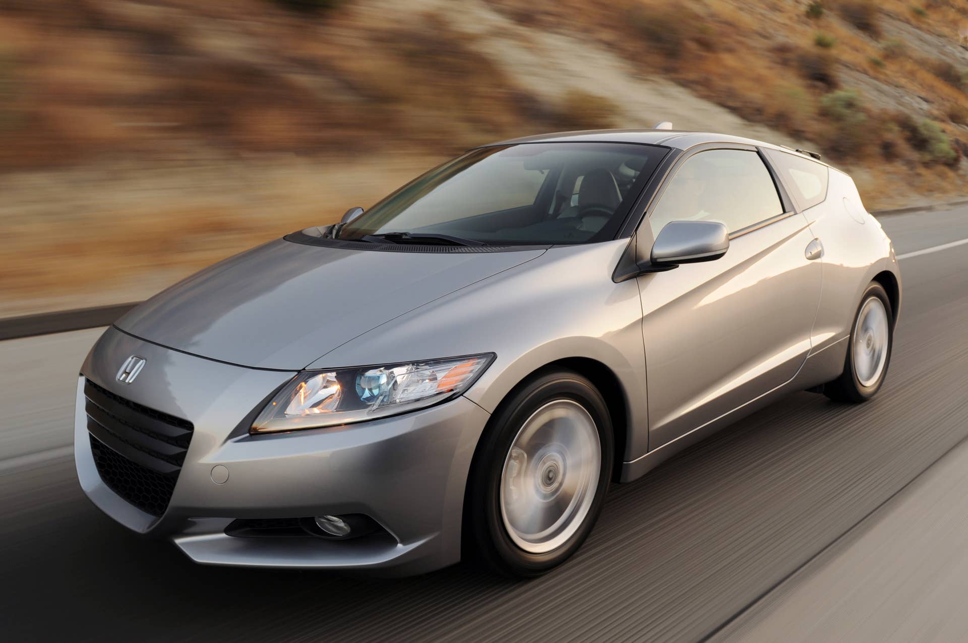 2011 Honda CR-Z front 3/4 view