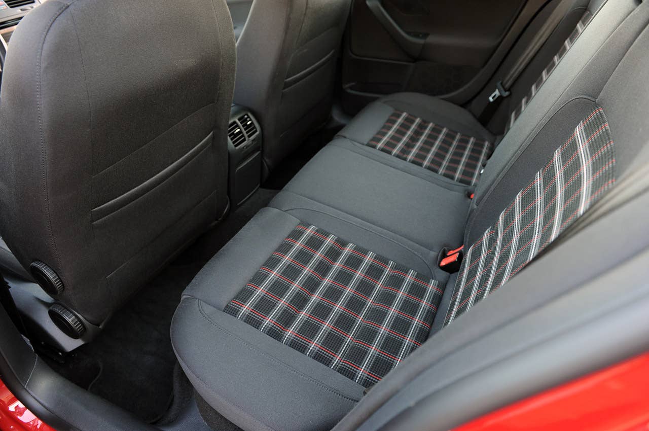 2010 Volkswagen Jetta TDI Street Cup Edition rear seats