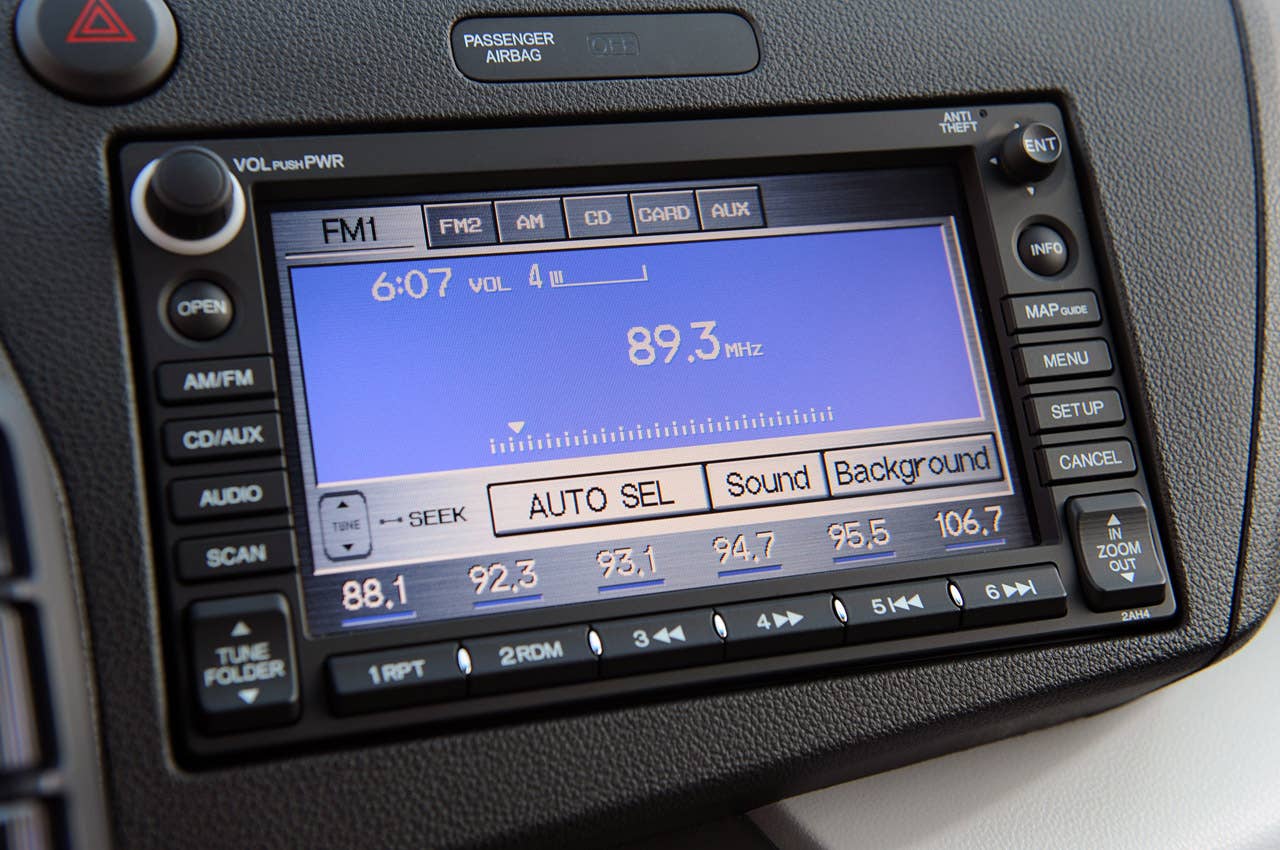 2011 Honda CR-Z touch screen