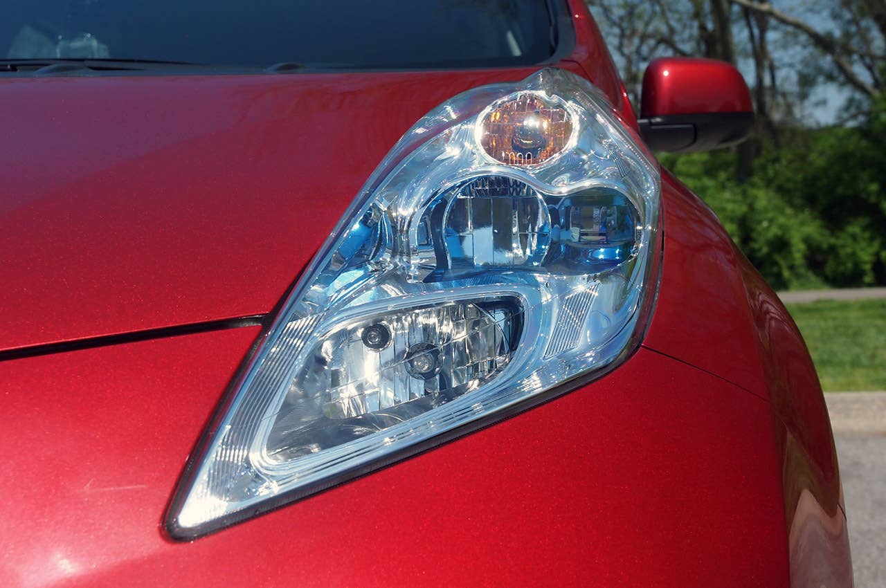2013 Nissan Leaf headlight