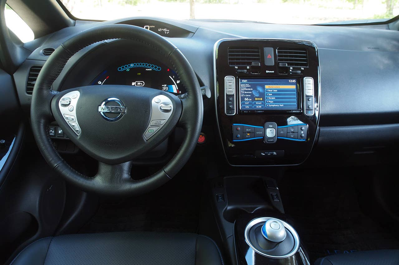 2013 Nissan Leaf interior
