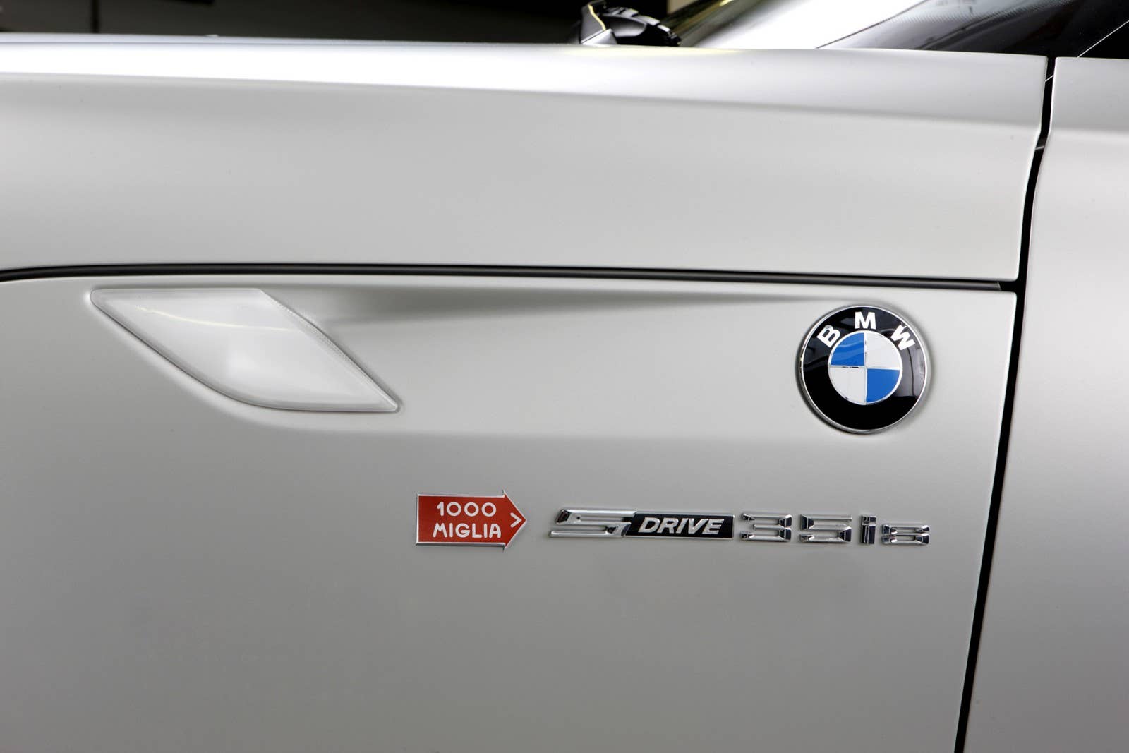 BMW Z4 sDrive35is Limited Edition "Mille Miglia" 2010 (05/2010).